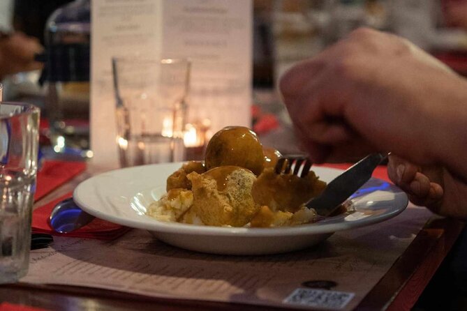 2.5 Hour Experience Scottish Dinner and Folk Music - Whisky, Irn-Bru, and the final toast