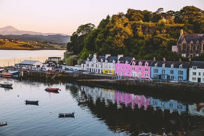 3-Day Isle of Skye, 'Hogwarts Express' Train and Highlands Tour - The guide can make or break the long drives