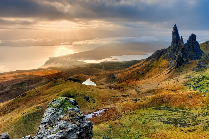3 Day - Isle of Skye, Loch Ness & Glenfinnan Tour from Edinburgh - Day three: Eilean Donan, Loch Ness and the Cairngorms