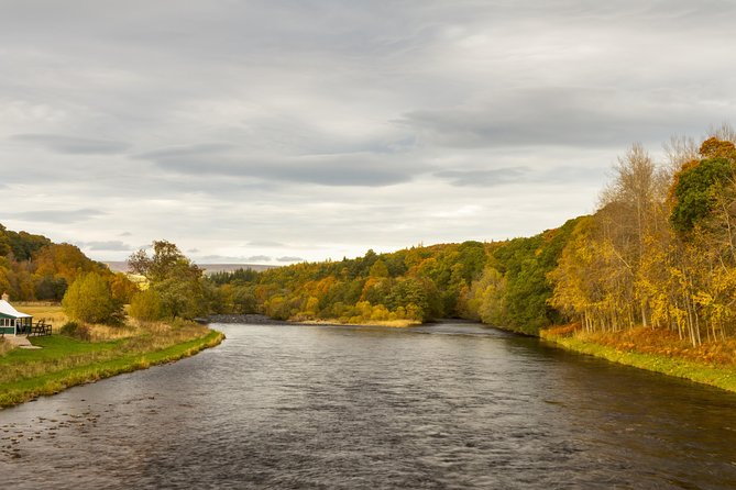 3-Day Speyside Whisky Tour from Edinburgh Including Admissions - The coach, group size, and daily rhythm