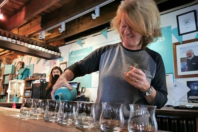 4-day Islay Platinum Whisky Tour - Whisky Included! With free pickup! - Day four: whisky shopping and Glasgow’s Clydeside