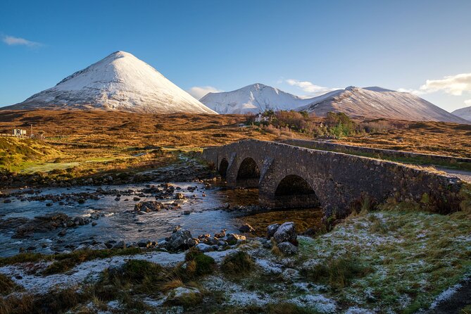 5-Day Isle of Skye, Loch Ness & Inverness From Edinburgh - Day one: Falkirk, Stirling views, Glencoe, and Oban