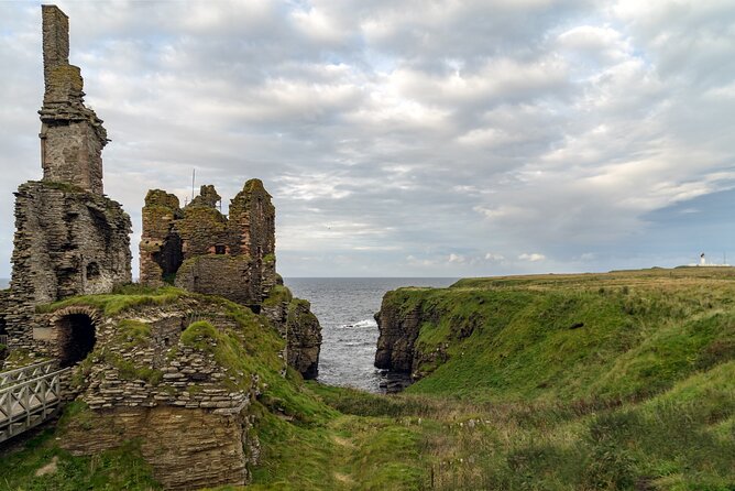 5 Day Orkney Islands and North Coast 500 Tour from Edinburgh - Day 1: Cairngorms, Culloden, and the ancient stones near Inverness