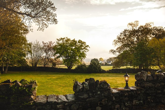 5-Day York, Lake District & Hadrian's Wall Tour from Edinburgh - Day one: Berwick, Bamburgh and York