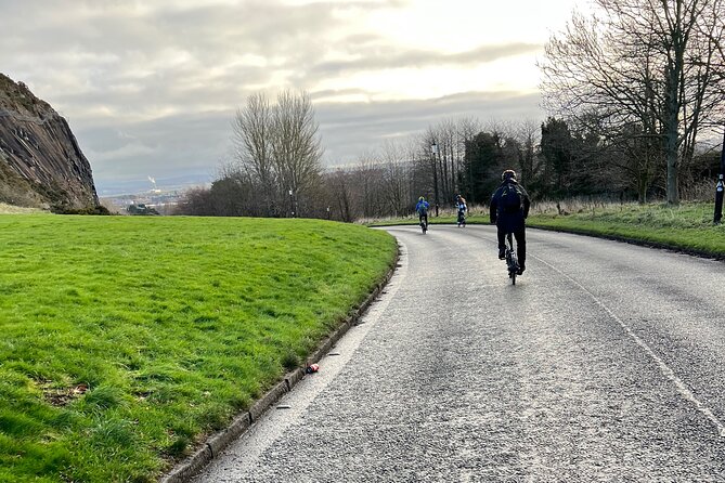 'A wee pedal's' E-bike tour of Arthur's Seat and beyond - Why an e-bike is a smart way to see this side of Edinburgh