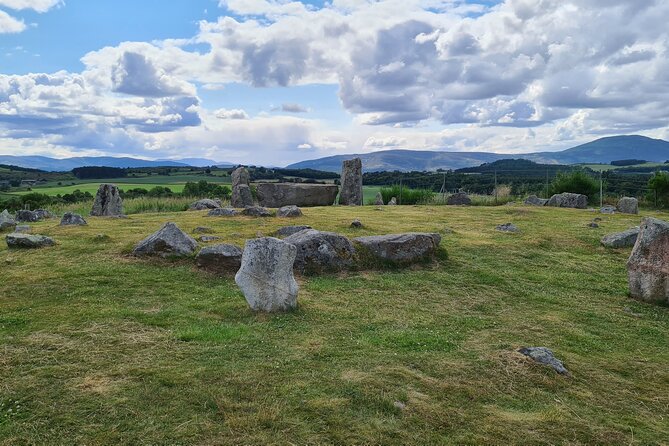 Aberdeen's Ancient Heritage and Folklore - Dunnideer Hillfort and a castle built into the past