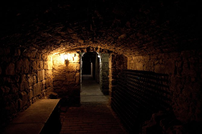 City of the Dead Underground Vaults (Day) - How the small group changes the visit