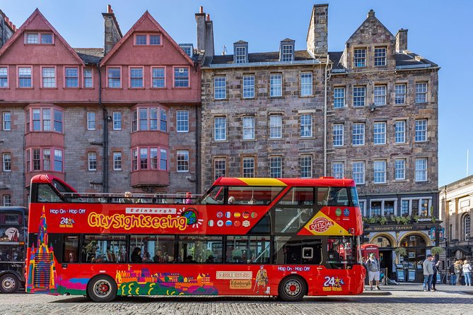 City Sightseeing Edinburgh Hop-On Hop-Off Bus Tour + Kids Go Free - Waterloo Place to Edinburgh Castle