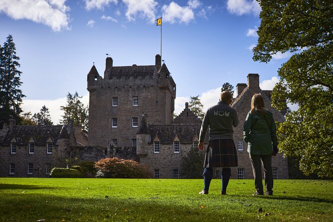 Classic Highland Shore Tour from Invergordon - Cawdor Castle, old rooms and useful free time