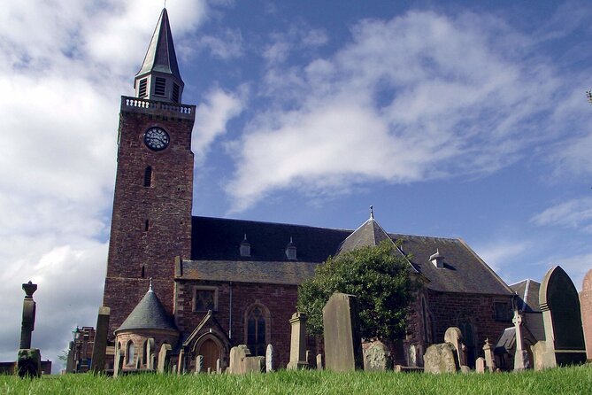 Discovering Inverness: A Self-Guided Audio Tour of the Capital of the Highlands - Town House, Inverness Castle, and the war memorial