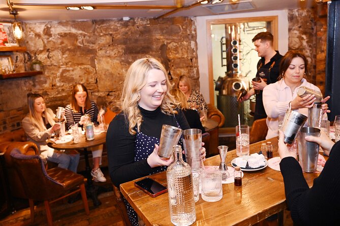 Eden Mill Edinburgh Love Gin Cocktail Masterclass - The opening lesson: what makes Love Gin different