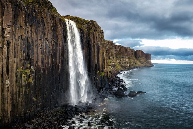Edinburgh:5-Day Isle of Skye, Inverness & Loch Ness Tour w/Hostel - Day 2: Glenfinnan and the road to Portree