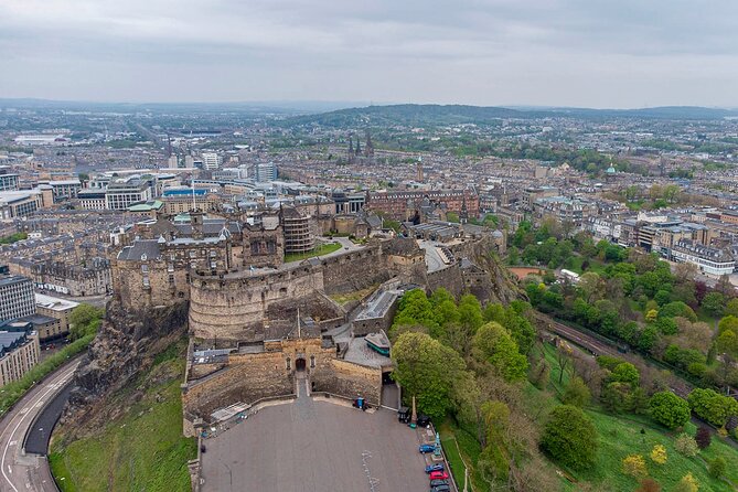 Edinburgh Castle: Guided Walking Tour with Entry Ticket - What the 90-minute castle walk covers