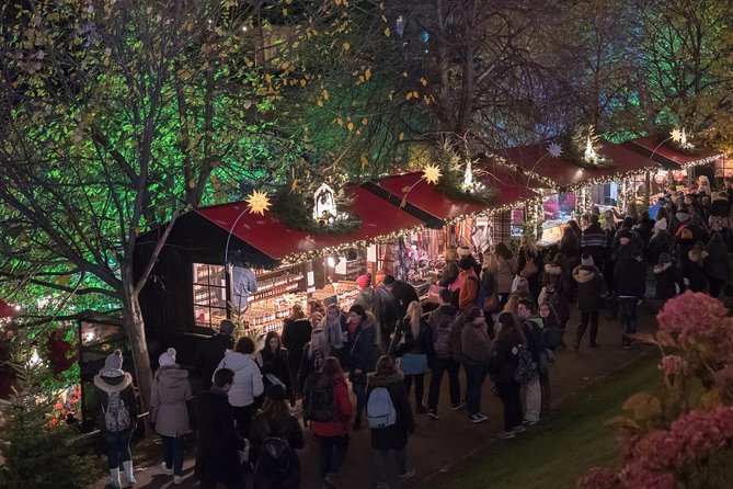 Edinburgh Christmas Tour, Highlights & Hidden Gems with a Local - How Much Value Do You Get for $133.05?