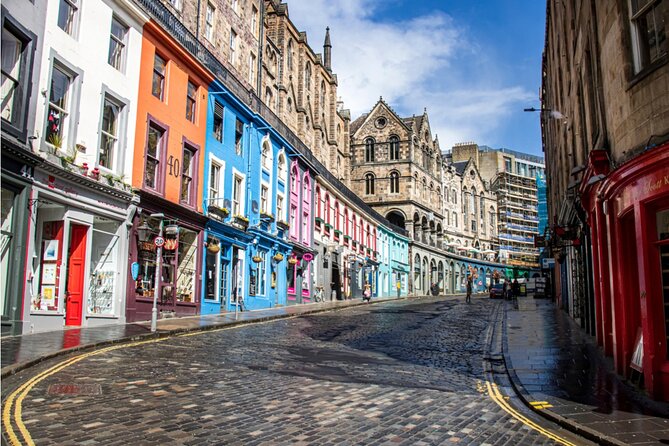 Edinburgh City of Wizards Exploration Game and Tour - Riddle’s Close and the appeal of Edinburgh’s narrow lanes