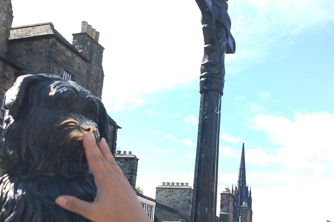 Edinburgh City Walking Tour, Discover Old Town, Royal Mile with a Local Expert! - Starting at Camera Obscura on Castlehill