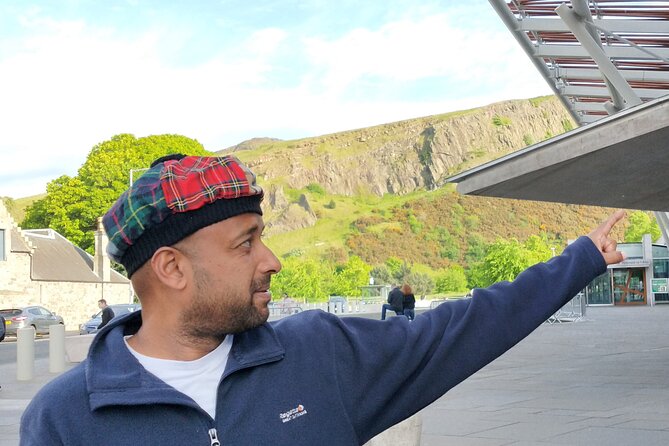 Edinburgh City Walking Tour, Discover Old Town, Royal Mile with a Local Expert! - Following the Royal Mile beyond the postcard view