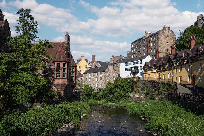 Edinburgh: Dean Village & New Town Walking Tour - Why this walk is a smart change from the Old Town
