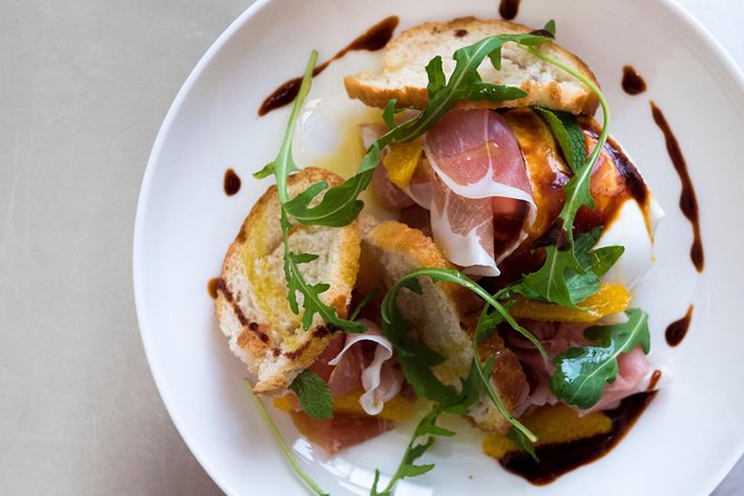 Edinburgh Food Tour with a Local Foodie Custom & Private - What the strongest guide experiences have in common