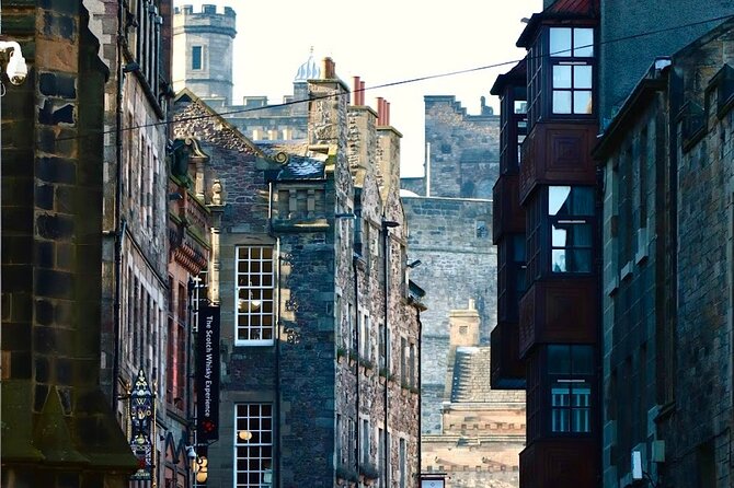Edinburgh Food Tour with Scotch, Haggis, a Secret Dish & More - Why the guides make such a difference