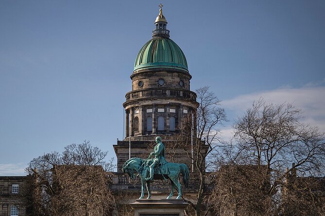 Edinburgh Full Day Walking Tour with Castle Included -Small Group - Writers’ Museum and the final climb to the castle