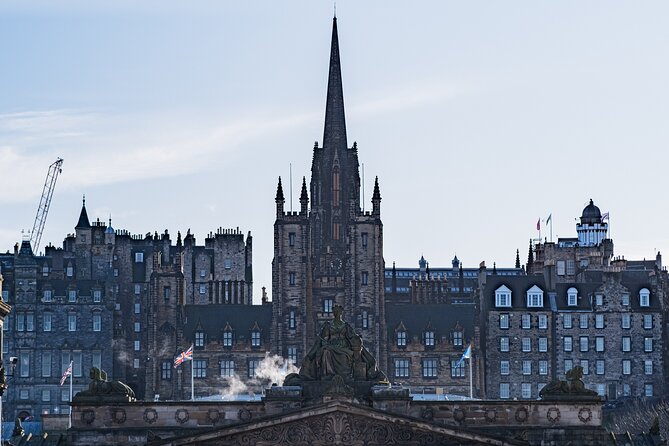 Edinburgh Ghost Tour: Mysteries, Legends and Murders - Old Calton Cemetery and Canongate Kirkyard