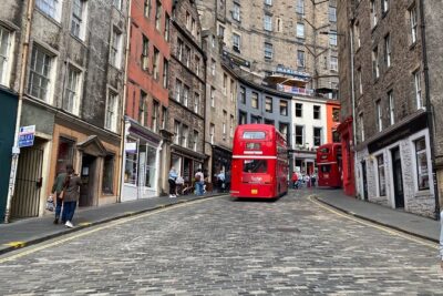 Edinburgh Half Day Guided Private Tour in a Premium Minivan