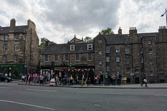 Edinburgh Harry Potter Self-Guided Private Tour - Edinburgh Castle and the Hogwarts comparison