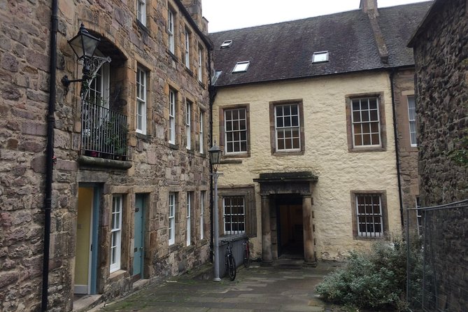 Edinburgh: History Lovers Old Town Walking Tour - Grassmarket, old pubs, and the Castle view