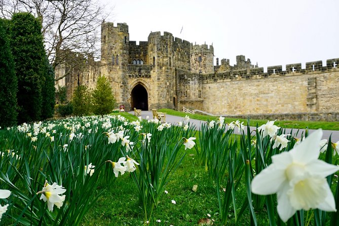 Edinburgh: Holy Island, Alnwick Castle & Kingdom of Northumbria - Flodden Field and the cost of a short stop