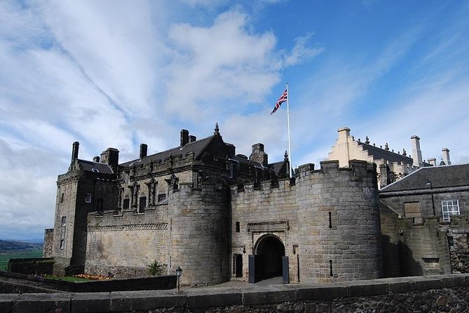 Edinburgh: Loch Lomond, Stirling Castle and the Kelpies Day Tour - Callander, Doune Castle, and the road to Stirling