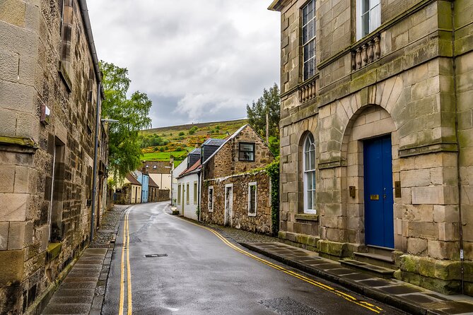 Edinburgh: Mary Queen of Scots Privately Guided Luxury Day Tour - Falkland Village and the Outlander Connection