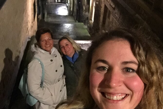 Edinburgh Night Tour with a Local Guide: Private & 100% Personalized - What this private Edinburgh night tour is really offering