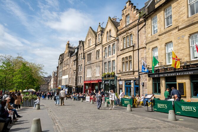 Edinburgh Old Town: Historical Guided Walking Tour - Practical planning for the 10:30 start