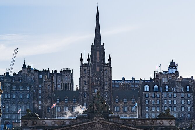 Edinburgh Old Town: Historical Guided Walking Tour - What the strongest praise tells you