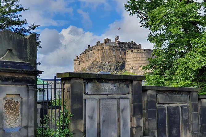 Edinburgh Private Walking Tour - Deacon Brodie’s Tavern: respectability by day
