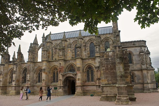 Edinburgh: Rosslyn Chapel, the Borders & Glenkinchie Distillery - Who will enjoy this tour most