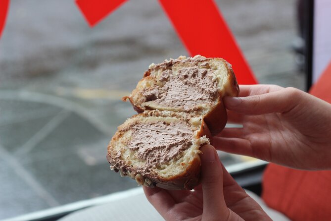 Edinburgh’s Donut & Pastry Experience with Underground Donut Tour - What the food adds to the history