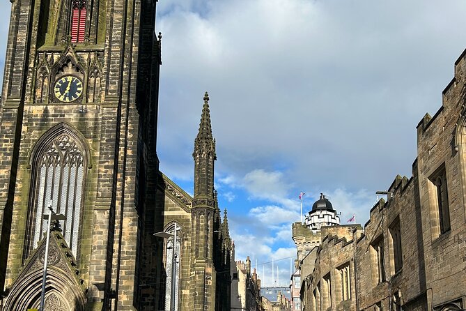 Edinburgh Shore Excursion: City Tour and Royal Yacht Britannia - The guides are a major part of the experience