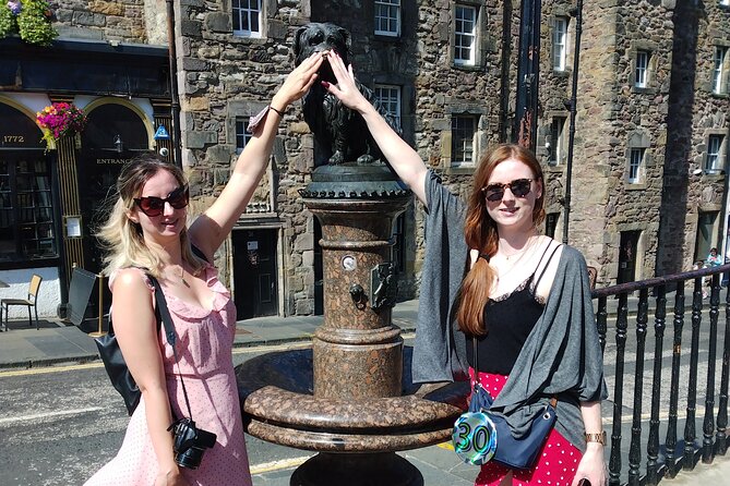 Edinburgh: The People's Story - Private Walking Tour - Edinburgh Castle from the outside