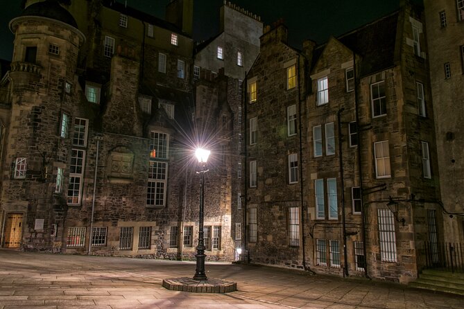 Edinburgh: Witches & Haunted History Walking Tour - The Witches Well and a small memorial with a large purpose