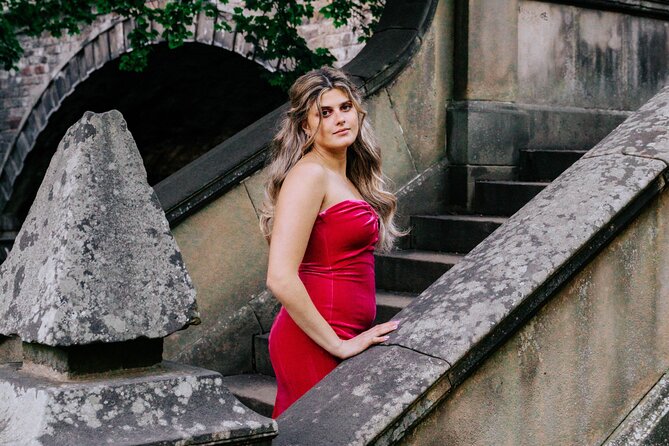 Enchanted Professional Private Photoshoot Tour in Edinburgh - The Royal Mile and your choice of third location