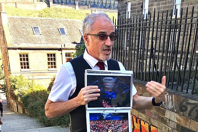 Essential Walking Tour of Edinburgh's Old Town - Edinburgh Castle from the outside