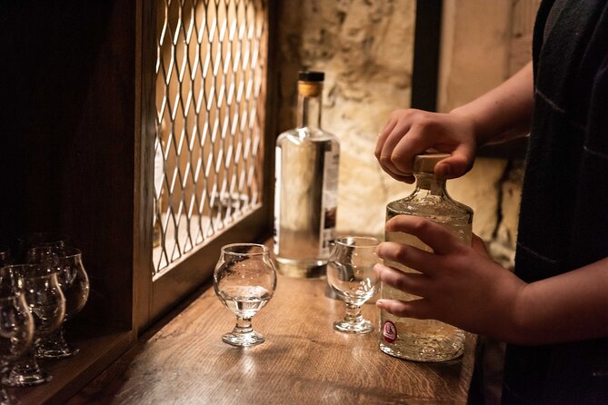 Evolution of Gin and Underground Gin Tasting in Edinburgh | 1hr - Is $37.29 good value for one hour?