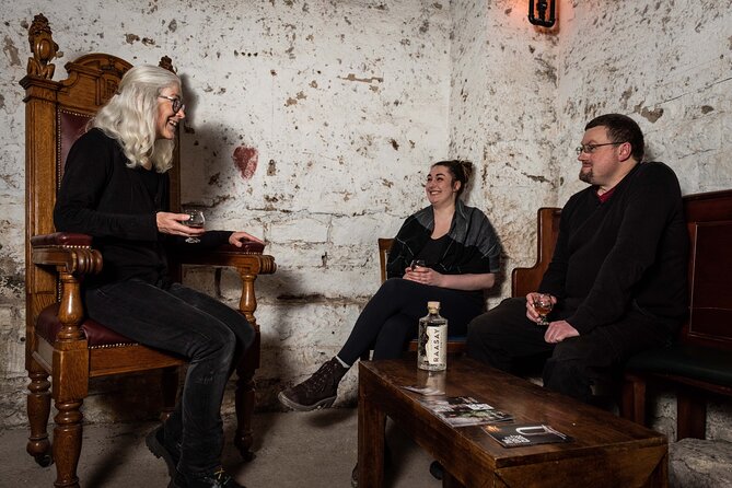 Evolution of Gin and Underground Gin Tasting in Edinburgh | 1hr - Who should book this Edinburgh gin tasting?