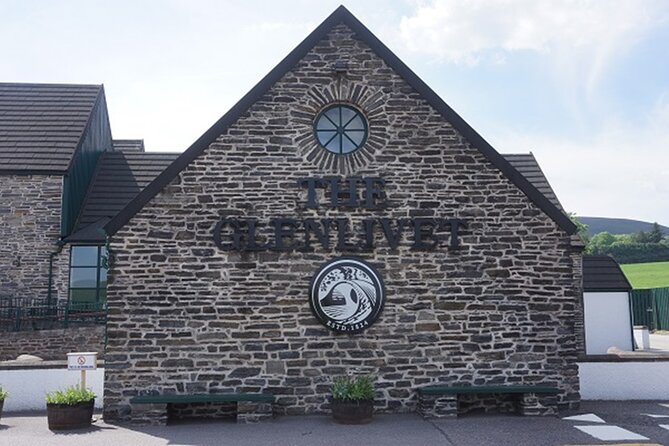 Executive Travel & Guided Tours through the Highlands of Scotland - Clava Cairns brings prehistory and Outlander together