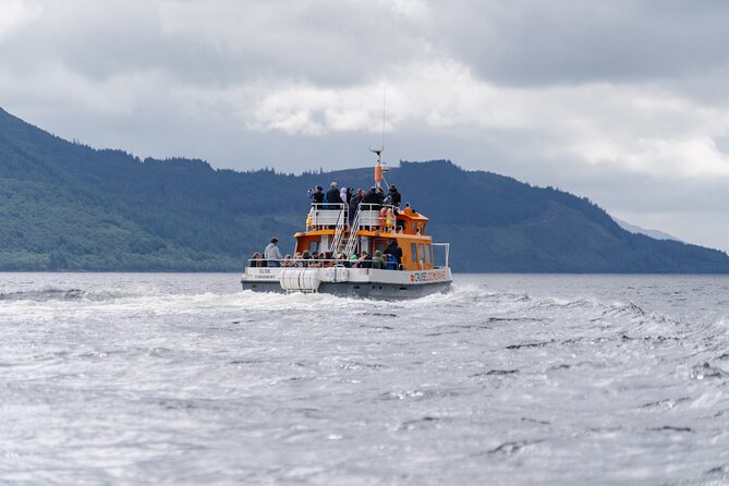 Fort William Seal Island Cruise - The Caledonian Canal entrance and an engineering story