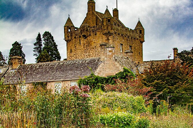 Full-Day Private Tour to Urquhart Castle Loch Ness and Inverness - A quick look at Inverness