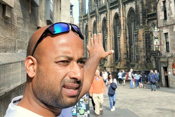 Full Day Tour of Edinburgh Including Lunch With A Local Expert - The New Town and the Scott Monument