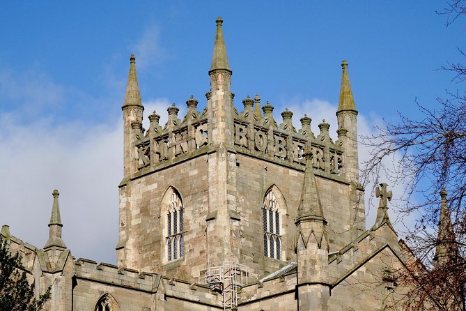 Full Day Tour to St Andrews, Dunfermline & the Fife Coast - The Fife Coast Adds Scenery to the Day